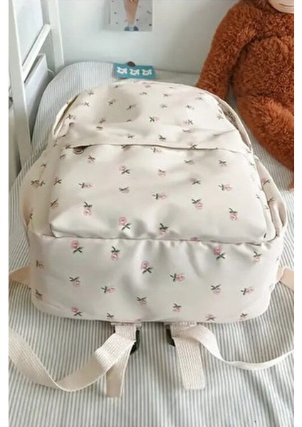 4 Bölmeli Geniş Ebatlı Çiçek Desenli Kadın Sırt Çantası - Günlük Kullanım Kadın Sırt Çantası fırsatları