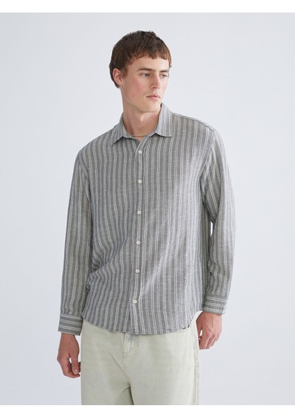 Yeni Sezon Regular Fit Çizgili Erkek Gömlek