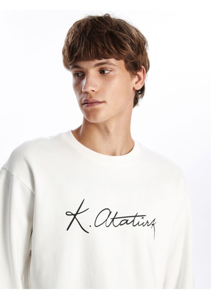Yeni Sezon Bisiklet Yaka Uzun Kollu Atatürk Imzası Baskılı Erkek Kalın Sweatshirt
