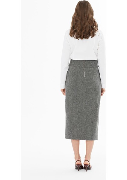 Kemer Detaylı Yırtmaçlı Kalem Etek modelleri