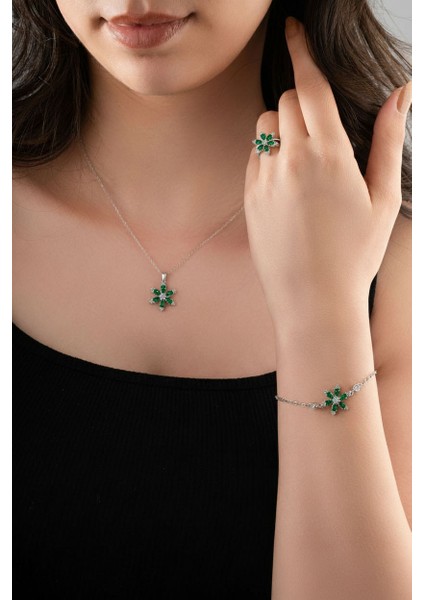 925 Ayar Zümrüt Taşlı Rodyum Lotus Çiçeği 3'lü Gümüş Set fiyatları