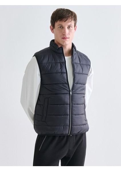 Yeni Sezon Standart Kalıp Dik Yaka Erkek Şişme Yelek fiyatları