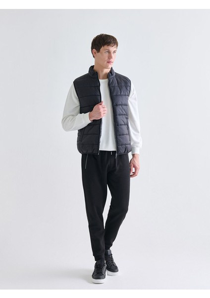 Yeni Sezon Standart Kalıp Dik Yaka Erkek Şişme Yelek modelleri