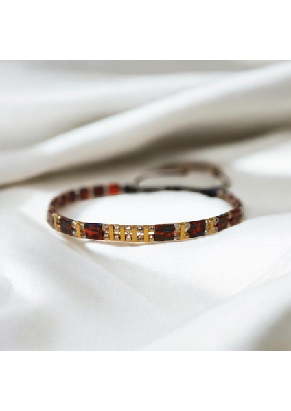 El Yapımı Tila ve Kum Boncuk Bileklik – Kırmızı Desenli & Altın Sarısı, Ayarlanabilir, Unisex