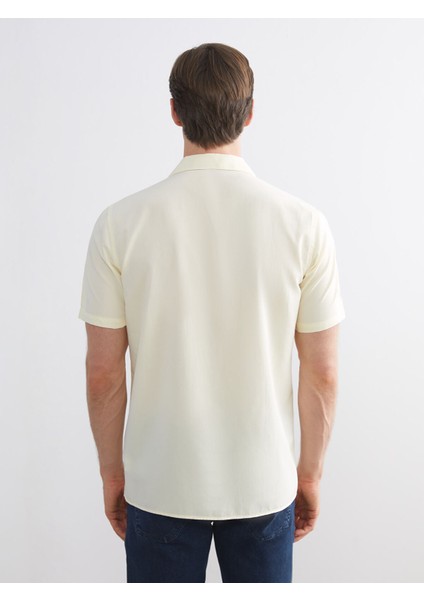 Yeni Sezon Regular Fit Resort Yaka Kısa Kollu Erkek Gömlek fırsatları