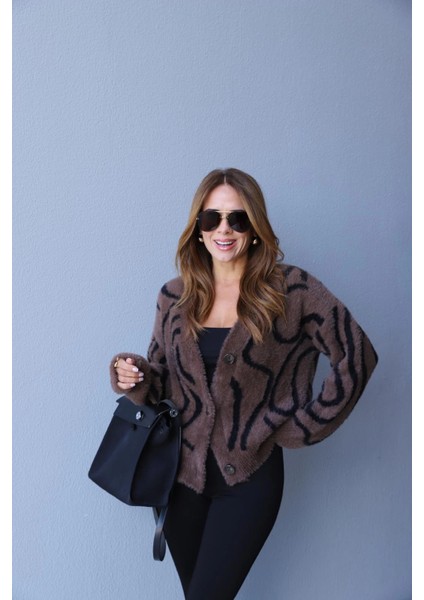 Kahve Desenli Hırka