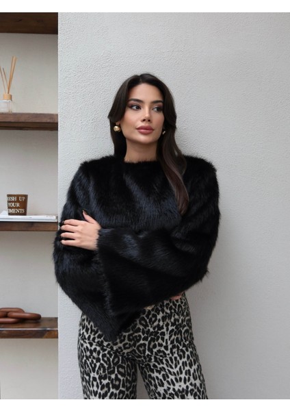 Geniş Kol Kürklü Kazak fiyatları