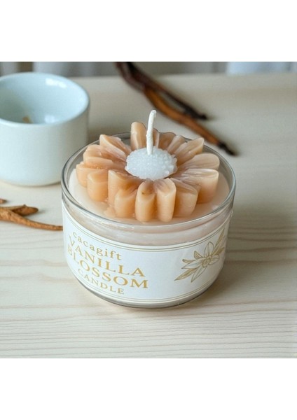Cacagift Vanilla Blossom ( Vanilya Çiçeği) Kokulu Mum – Yumuşak Vanilya Aromalı Dekoratif Mum 1 Adet fiyatları