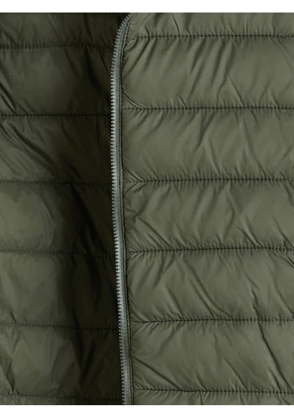 Yeni Sezon Kapüşonlu Erkek Çocuk Şişme Mont modelleri