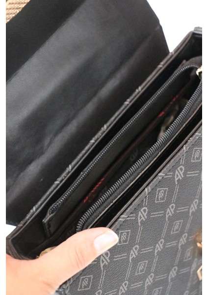 Üçgen Kadın Çanta modelleri