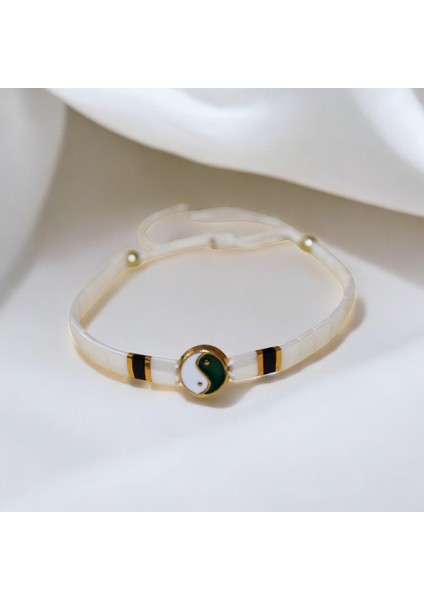 El Yapımı Unisex Tila Boncuk Bileklik – Beyaz Siyah Altın Sarı, Yin Yang Figürlü, Ayarlanabilir