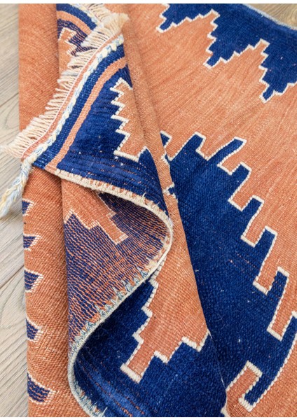 Manyas Geometrik Desenli Yün Halı 94X121 cm