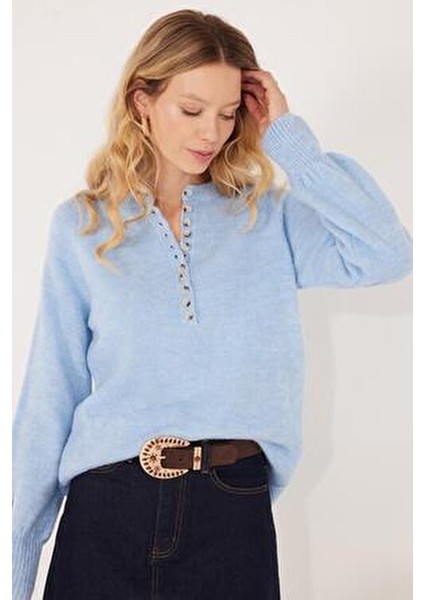 Kadın Oversize Geniş Kesim Düğmeli Yaka Mavi Kazak indirimleri