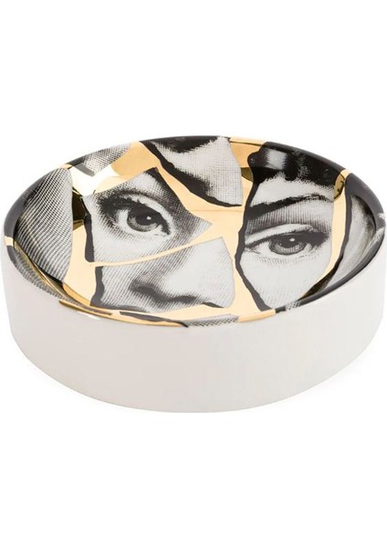 No 2 Yüz Baskılı Porselen Kül Tablası