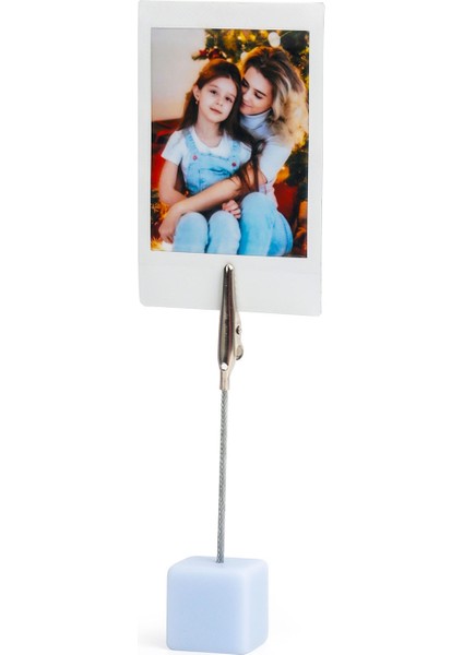 Instax Mini 12 Mavi Fotoğraf Makinesi + 10'lu Film Kıskaçlı Resim Standı ve Silikon Kılıf Seti indirimleri