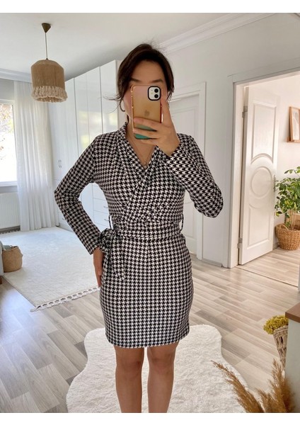 Kadın Uzun Kollu Kruvaze Yaka Bağlamalı Kemer Dalgıç Mini Boy Elbise