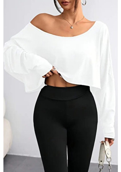Beyaz Kadın Düşük Omuz Kayık Yaka Oversize Uzun Kollu Crop T-Shirt fırsatları