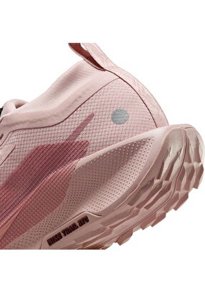 W Pegasus Trail 5 Gore-Tex Kadın Pembe Koşu Ayakkabısı FQ0912-601