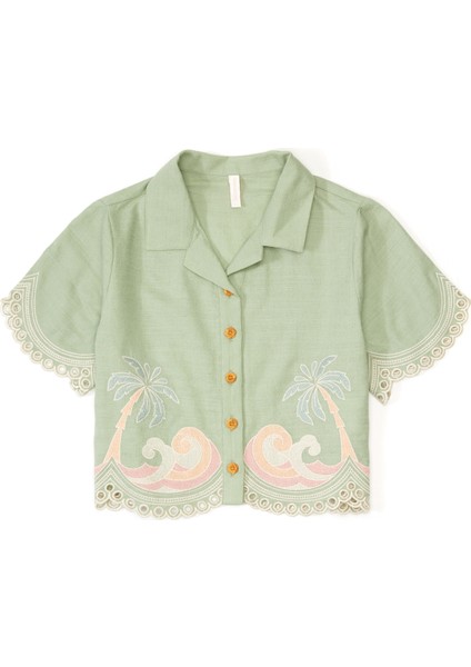 Açık Yeşil Nakış Işlemeli Kız Çocuk Gömlek