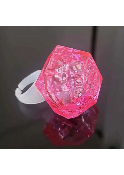 Kristal Tasarımlı LED Glow Işıklı 3 Modlu Pembe Yüzük 3.5 x 5 cm (4887)