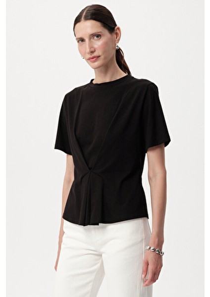 Fiyonk Görünümlü Bisiklet Yaka Örme Siyah Tişört fiyatları