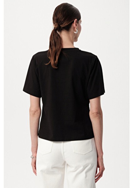 Fiyonk Görünümlü Bisiklet Yaka Örme Siyah Tişört fırsatları