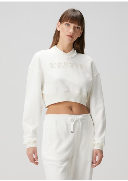 Beyaz Crop Sweatshirt