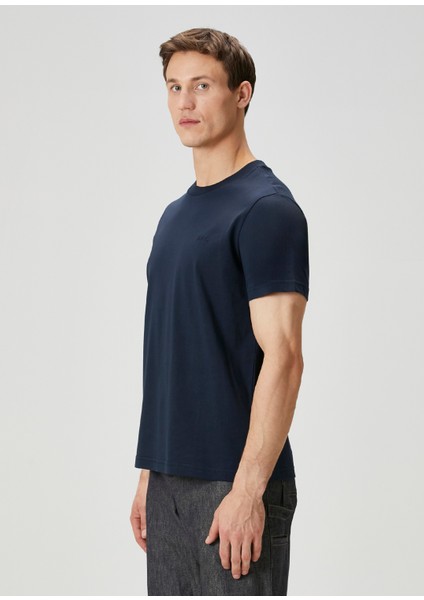 Lacivert Logo Nakışlı T-Shirt modelleri