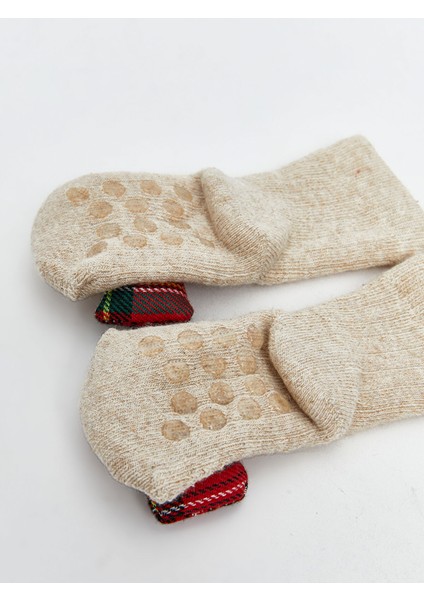 Yeni Sezon Kaydırmaz Tabanlı Kız Bebek Ev Çorabı modelleri
