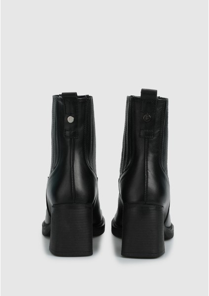 Siyah Deri Kadın Bot fırsatları