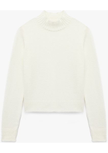 Yumuşak Dokulu Dik Yaka Uzun Kollu Triko Kazak