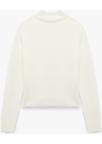 Yumuşak Dokulu Dik Yaka Uzun Kollu Triko Kazak fiyatları