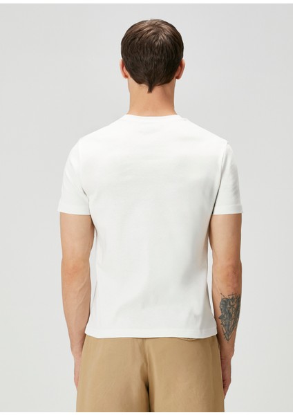 Beyaz Basic T-Shirt fırsatları