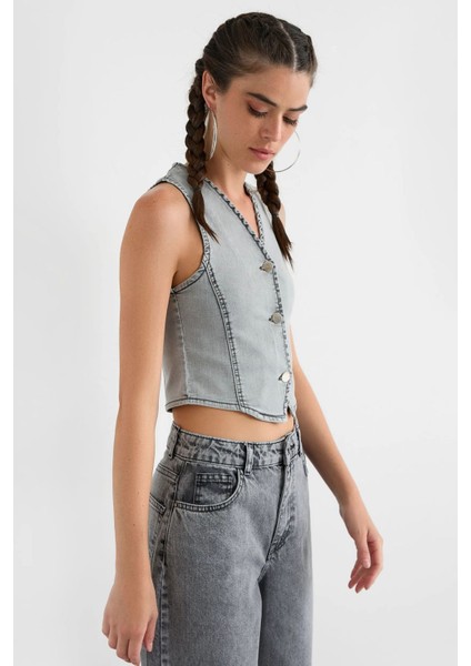 Kadın Kırpılmış Denim V-Yaka Yelek Açık Mavi Denim modelleri