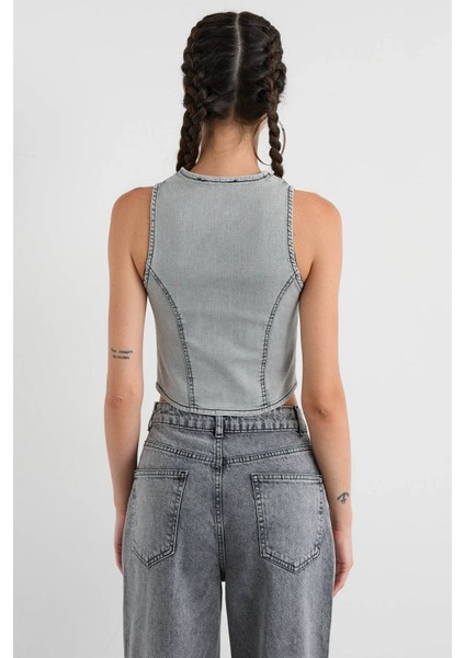 Kadın Kırpılmış Denim V-Yaka Yelek Açık Mavi Denim indirimleri