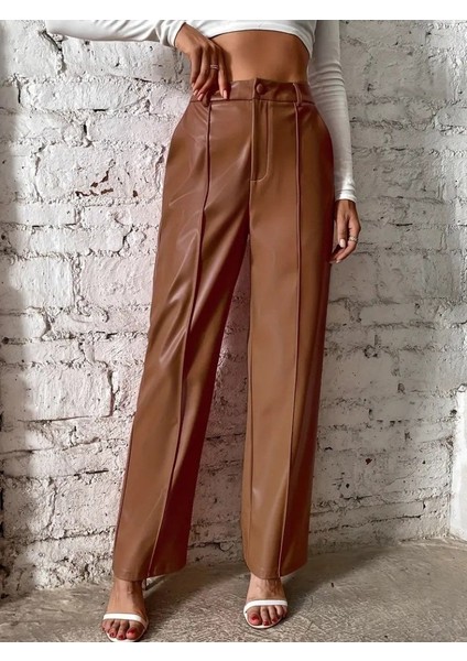 Kadın Önden Fermuarlı Cepli Geniş Kesim Lame Deri Pantolon