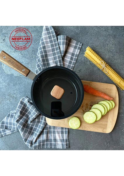 Bien Black Indüksiyonlu Akasya Ağacı Sap ve Kulplu Alüminyum Döküm Sos Tenceresi 18 cm indirimleri