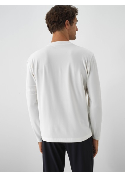 Erkek Ekru Esnek Dokulu Regular Fit Uzun Kollu Tişört fırsatları