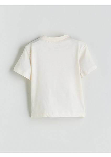 Yeni Sezon Yılbaşı Temalı Erkek Bebek Tişört ve Şort 2'li fırsatları