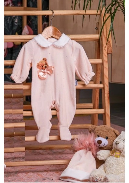 Taşlı Fiyonklu Ayı Baskılı Şapkalı Bebe Kız Tulum