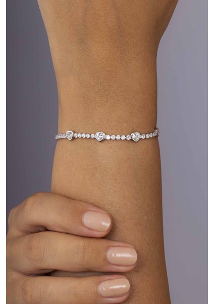 Kalp Geçişli Tektaş Model Su Yolu Gümüş Kadın Bileklik