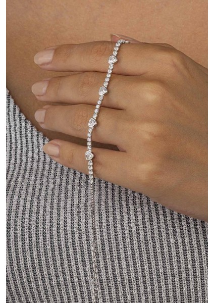 Kalp Geçişli Tektaş Model Su Yolu Gümüş Kadın Bileklik modelleri