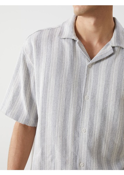 Yeni Sezon Regular Fit Kısa Kollu Çizgili Erkek Gömlek modelleri