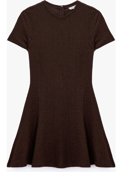 Viskon Karışımlı Kısa Kollu Bisiklet Yaka Mini Elbise modelleri