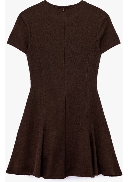 Viskon Karışımlı Kısa Kollu Bisiklet Yaka Mini Elbise fırsatları