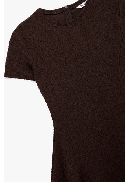 Viskon Karışımlı Kısa Kollu Bisiklet Yaka Mini Elbise indirimleri