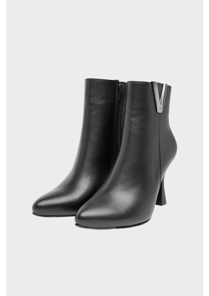 Klasik Hakiki Deri Fermuarlı Kadın Bot