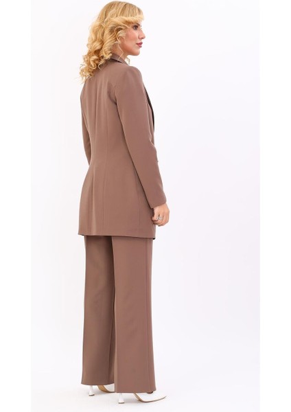 Kendinden Dik Yakalı Ceket & Bol Paça Pantolon-Kahve fırsatları