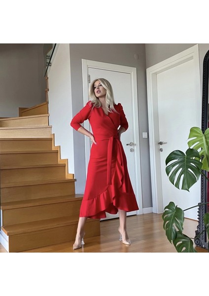 Krep Kumaş Midi Boy Kuşaklı Uzunkol Elbise fiyatları
