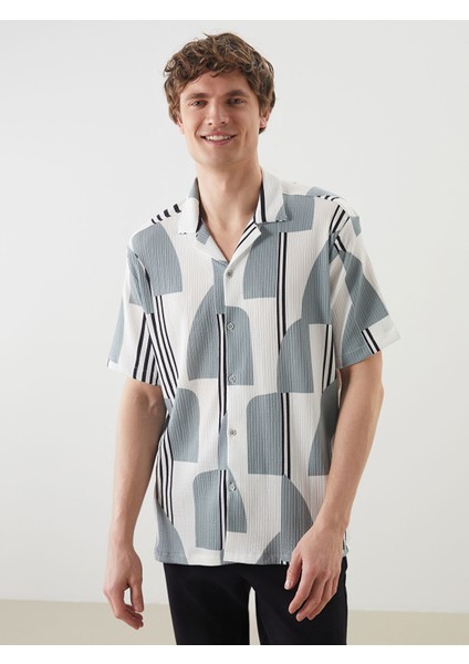 Yeni Sezon Regular Fit Kısa Kollu Desenli Erkek Gömlek